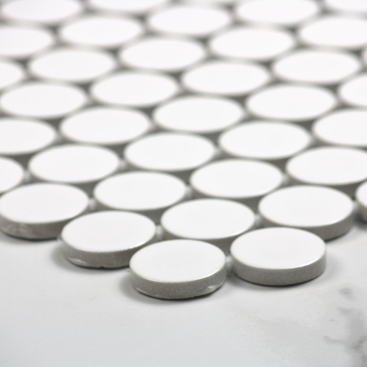 White Matt Porcelain Glazed Penny Round 28mm angle view